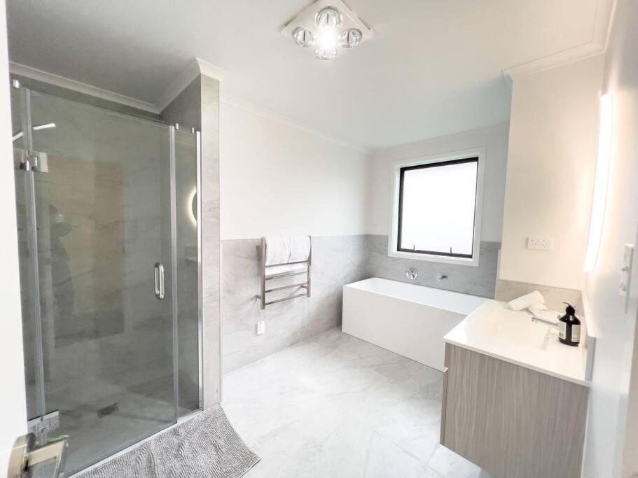 Rotorua Sunshine Brand New 4 Bedroom House Exterior photo