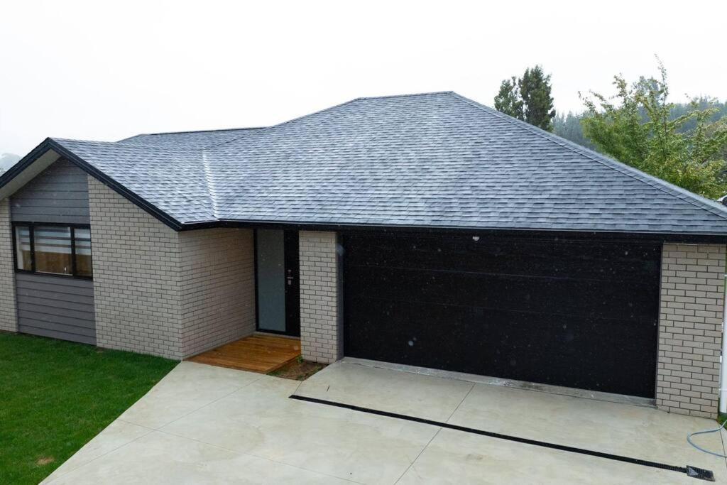 Rotorua Sunshine Brand New 4 Bedroom House Exterior photo